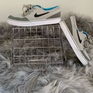Nike janoski